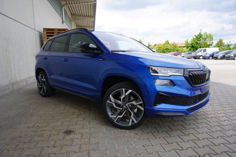Skoda Karoq 2.0TDI Sportline 4x4 AHK Canton Navi 360° 