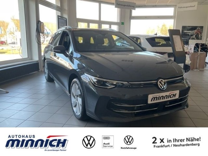 Volkswagen Golf VIII 1.5 eTSI Style KLIMA LED NAVI