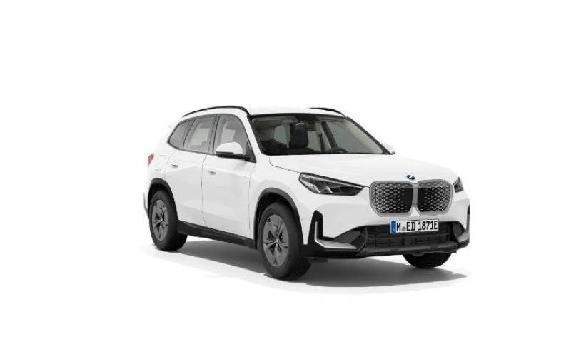 BMW iX1 eDrive20 17LM+NAVI+LED+SHZ+KAMERA+PDC