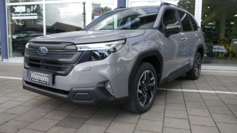 Subaru Forester 2.0ie Lineartronic Exclusive Navi, LED