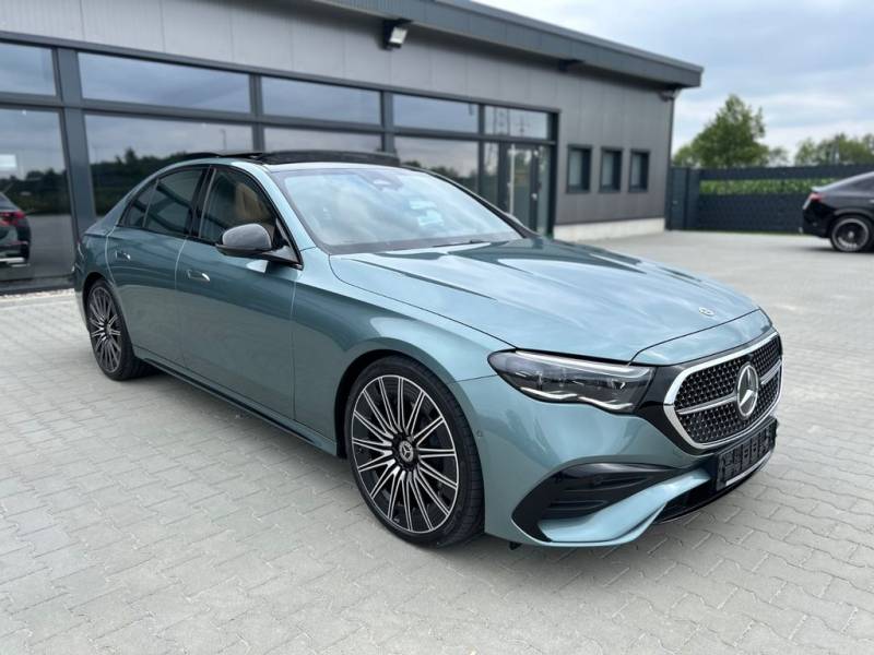 Mercedes-Benz E450d 4M AMG Night Premium -HUD-Pano-Softcl-21Zo