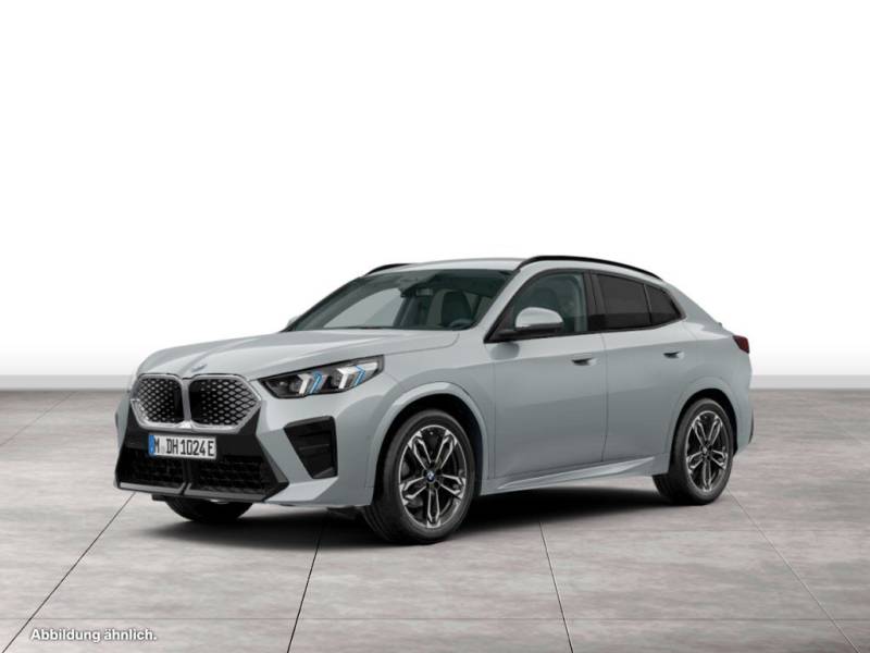 BMW iX2 eDrive20 / M Sportpaket / Elektro