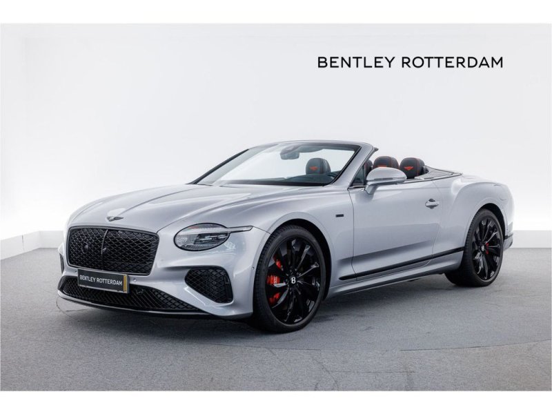 Bentley Continental GTC Black Edition V8 Hybrid MY2025