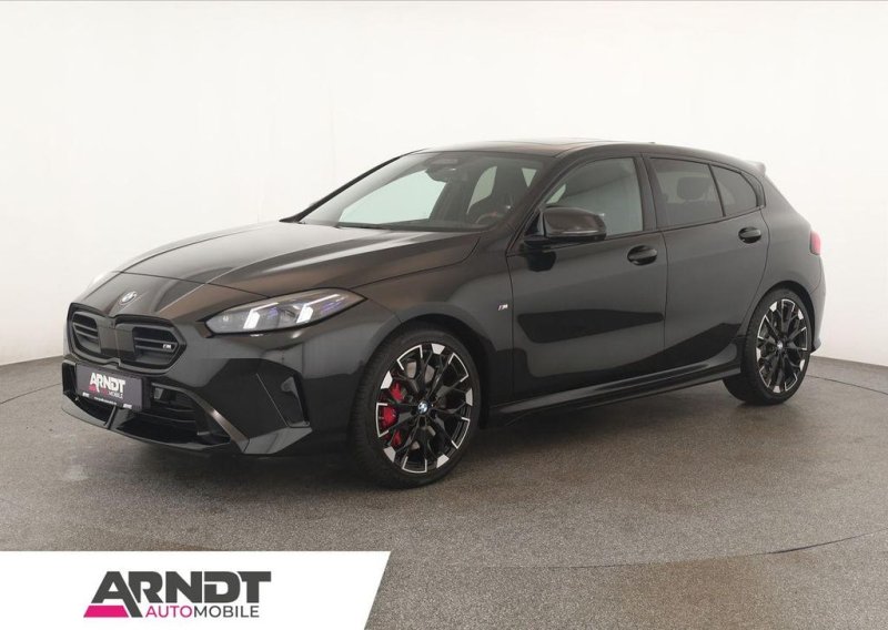 BMW M135 xDrive Sport Pro Matrix Pano HUD ACC 360 19