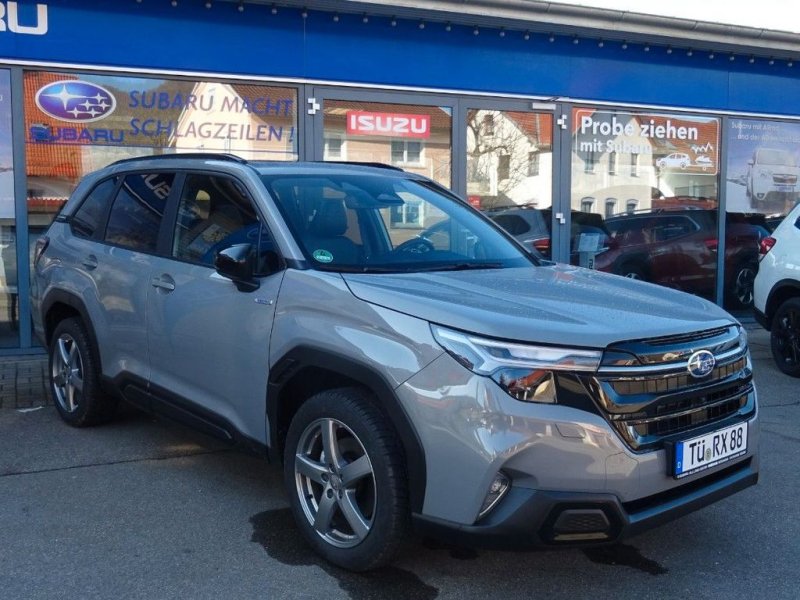 Subaru Forester 2.0ie Platinum Lineartronic MJ 2025