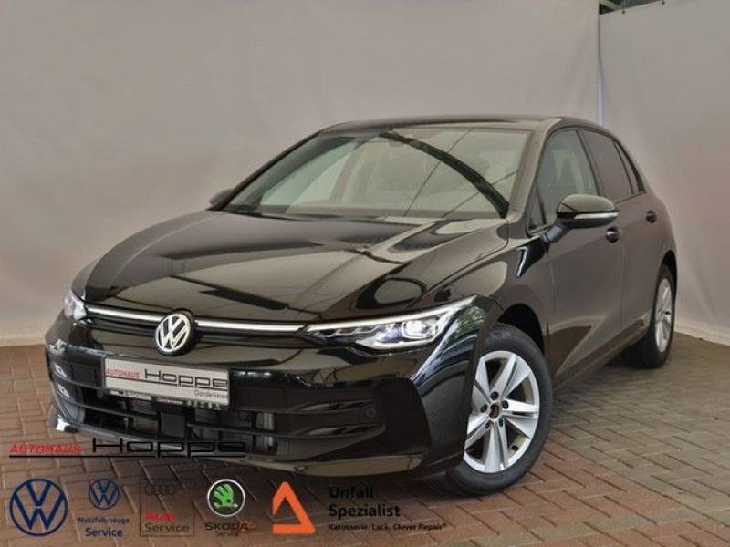 Volkswagen Golf VIII Life 1.5 l TSI DSG+NAVI+LED+KLIMA+AMBI