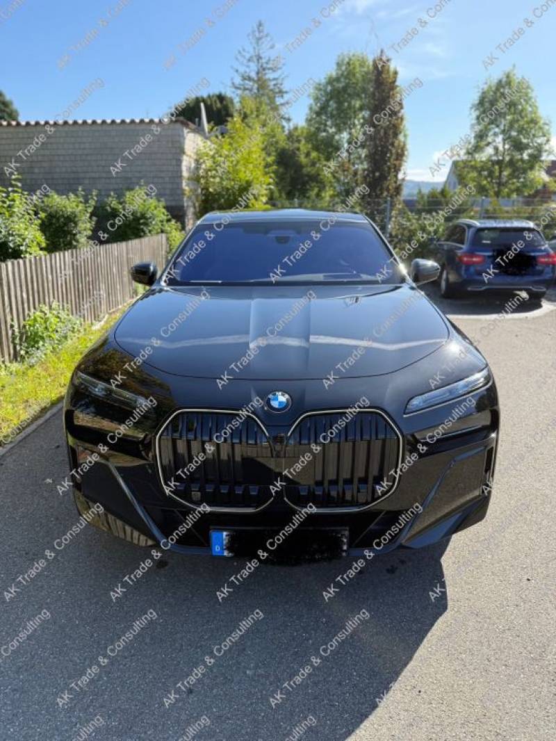 BMW 740d xDrive/TV/ExcLounge/SkyL/Carbon/Kristall/25