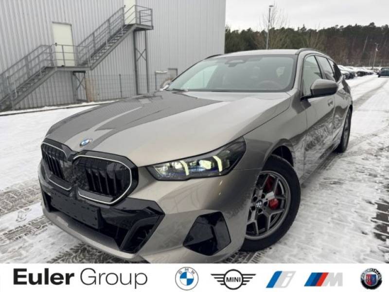 BMW 540 d xDrive Touring Sportpaket HUD AHK-klappbar