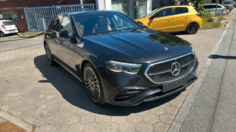Mercedes-Benz E 200 AMG Line Premium Plus
