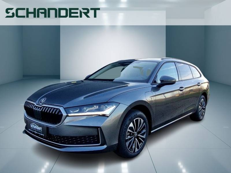 Skoda Superb Combi 1.5 iV Selection DSG Matrix Navi AH