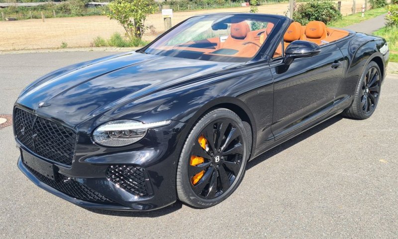 Bentley Continental GTC Black Edition