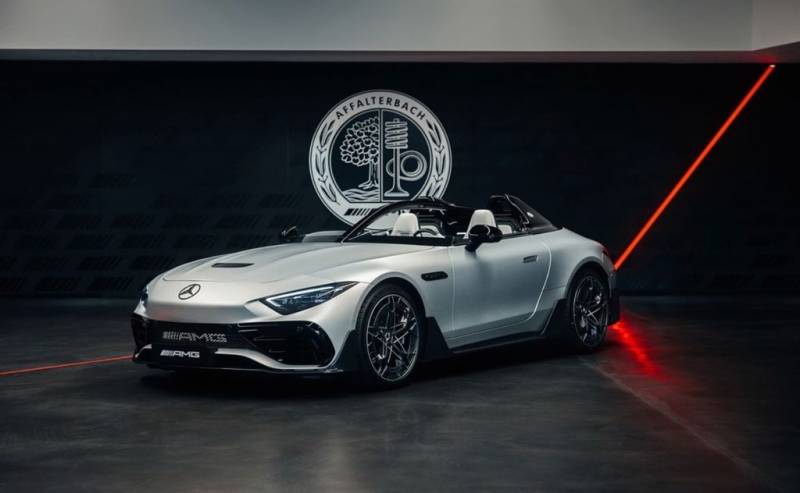 Mercedes-Benz AMG PureSpeed STOCK/*1 of 250*/CARBON