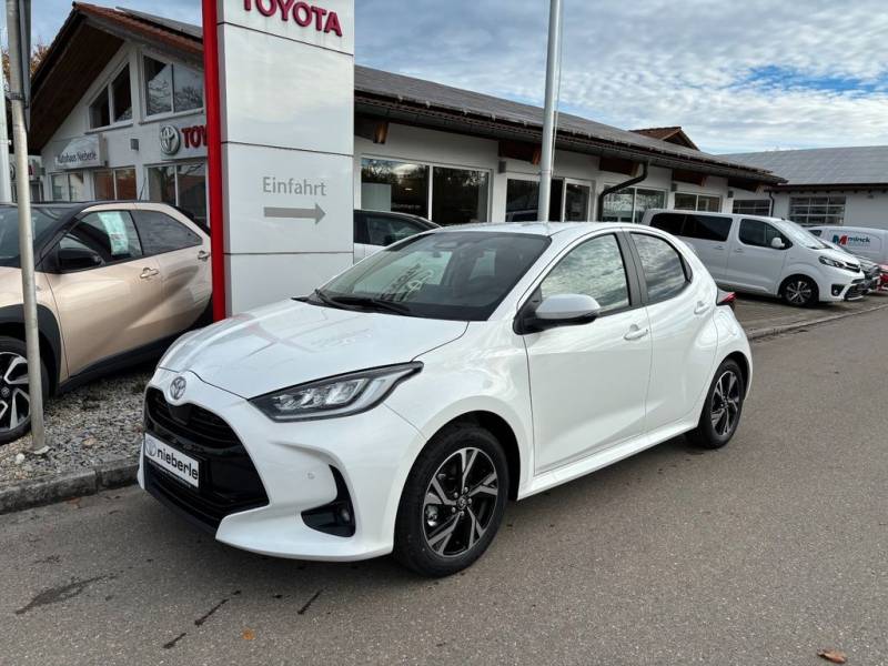 Toyota Yaris Hybrid Teamplayer *Kamera,Sitzh.1,99Zins*