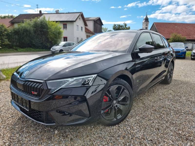 Skoda Octavia Combi 2.0 TSI 195 kW RS 5 Jahre Garantie