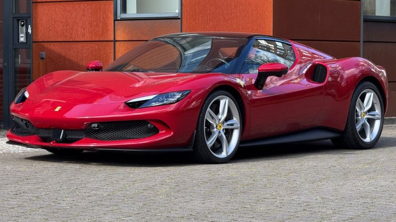 Ferrari 296 GTB, Lift, CarPlay, Radar ACC, SurroundView,