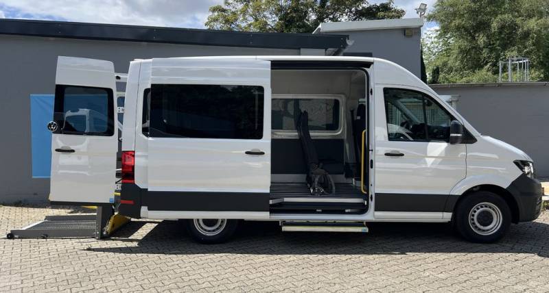 Volkswagen Crafter KMP Umbau AMF Rollstuhl-Lift