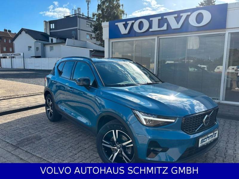 Volvo XC40 B3 Plus Dark Panorama 360Grad
