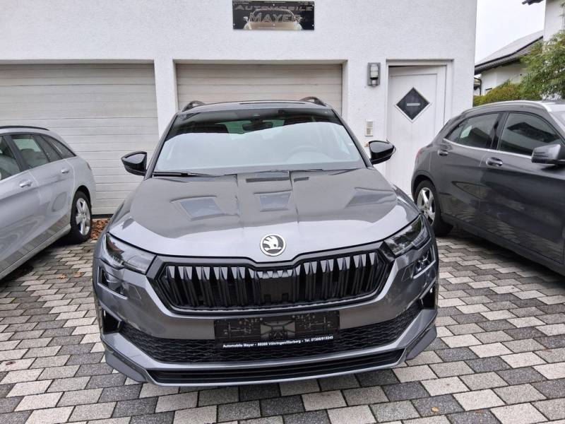 Skoda Karoq 1.5l TSI  DSG Sportline AHK Schwenkbar