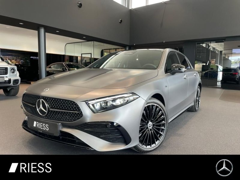 Mercedes-Benz A 250 e Kompaktlimousine mit EQ Hybrid Technolog