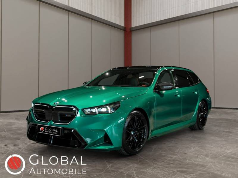 BMW M5 Touring xDrive°BandW°4-ZON°VENT°PANO°CARBON°MEM