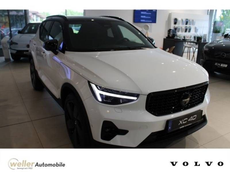 Volvo XC40 B4 Ultra Black Edtion Pano Pixel-LED 360°Ka