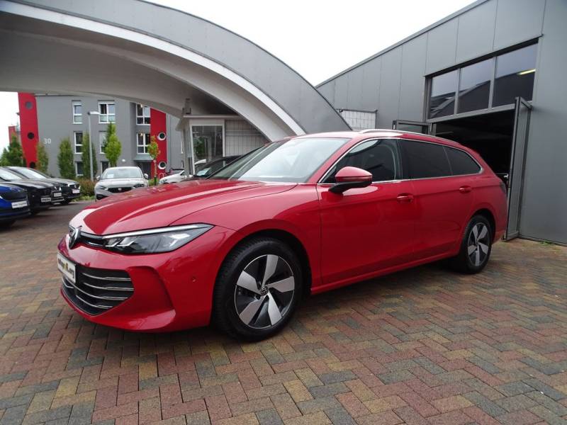 Volkswagen Passat Variant TDI IQ-Drive "AHK/Navi/RKF/LED"