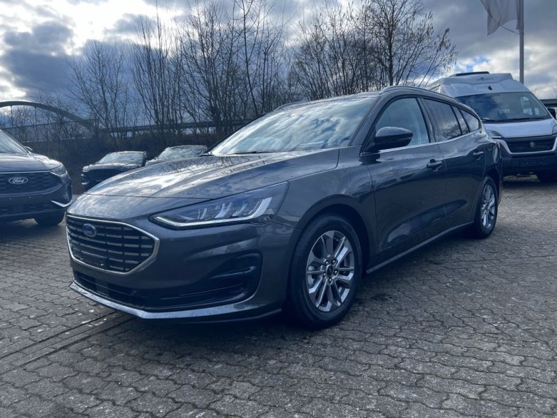 Ford Focus Turnier Titanium X automatik Premium Leder