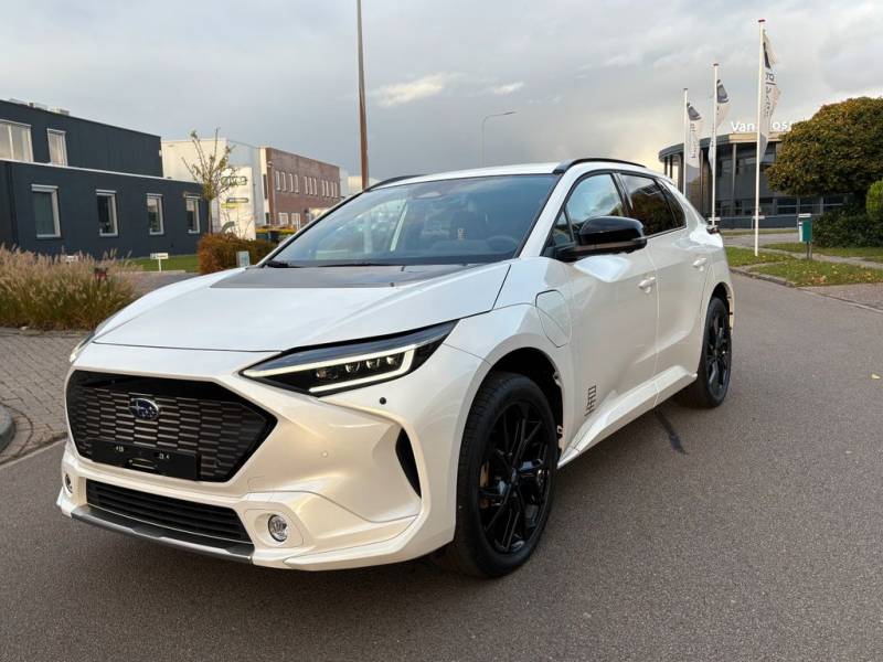 Subaru Solterra 71,4 kWh 150kW Platinum AWD 4 x 4 Neu