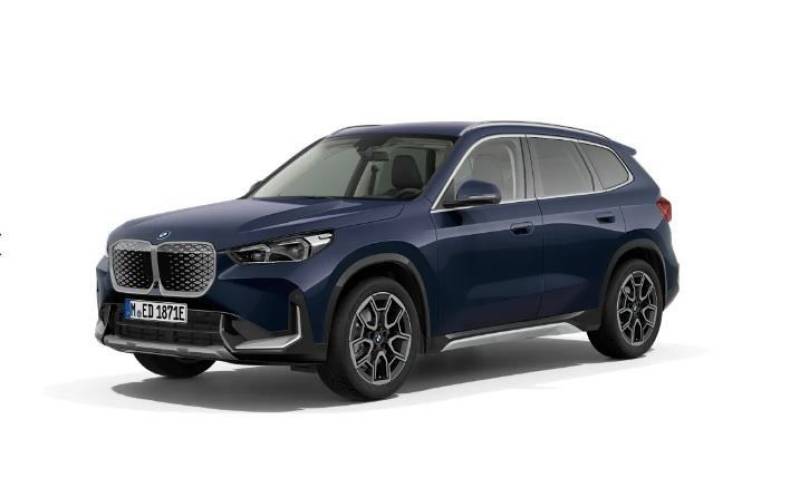 BMW iX1 eDrive20 - UPE 61.640,- € #exclusive