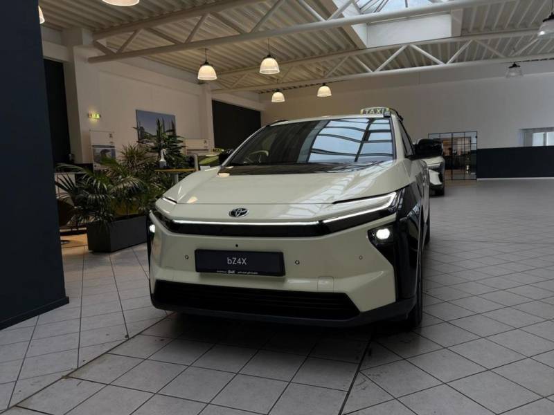 Toyota bZ4X BEV 165kW 4x2 Teamplayer Taxi