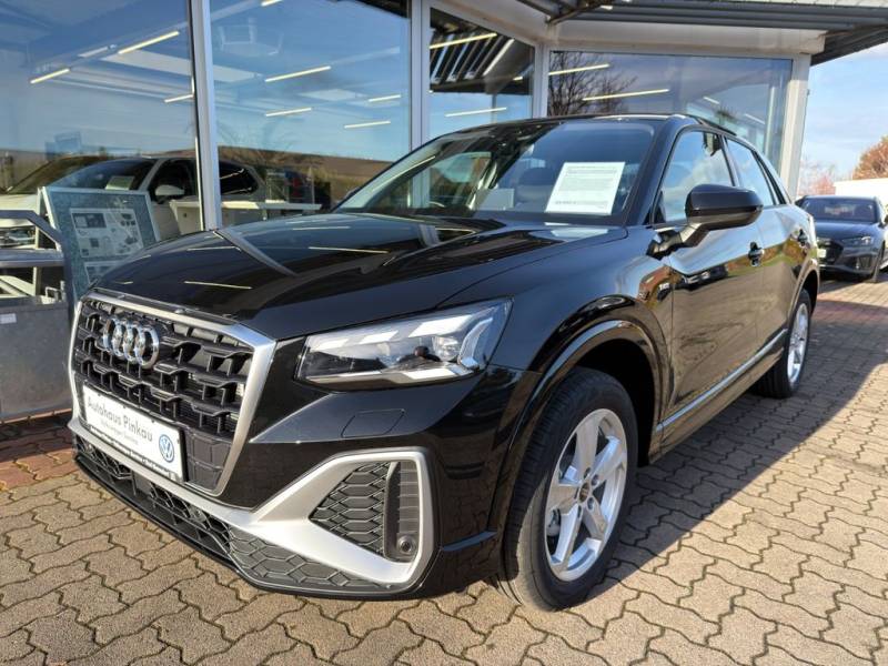 Audi Q2 35 TFSI S-line PANO Matrix 46.700€ UPE