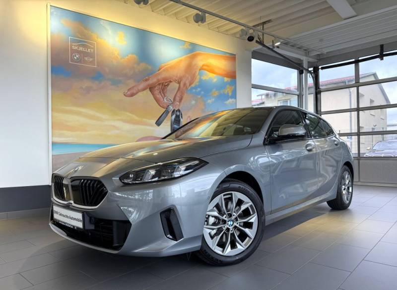 BMW 116 Aut. KOMF+KAM+adLED+NAVI+LkrdandSitzhz+TEMP+