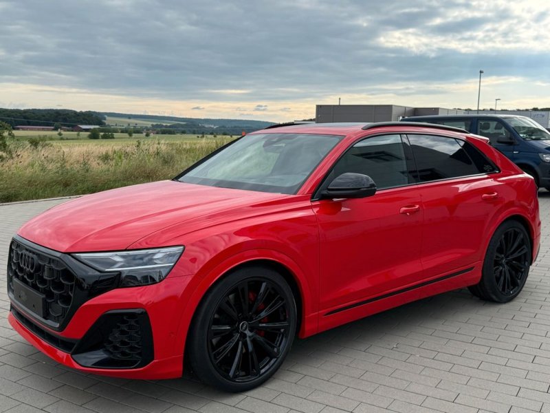 Audi SQ8 TFSI quattro + STANHEIZUNG+AHK+PANO+BandO