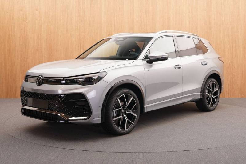 Volkswagen Tiguan R-Line 1.5 eTSI DSG, Panorama-Schiebedach