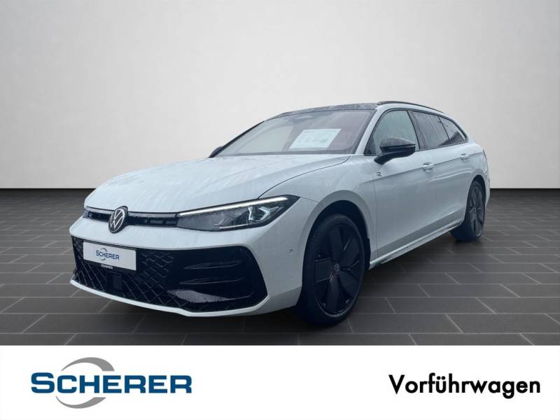 Volkswagen Passat R-Line 2.0TDI 4MOTION Pano AHK Harman Kar