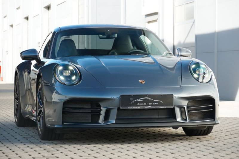Porsche 992 Carrera T SportDesign/Carbonräder/4Sitz/Bose