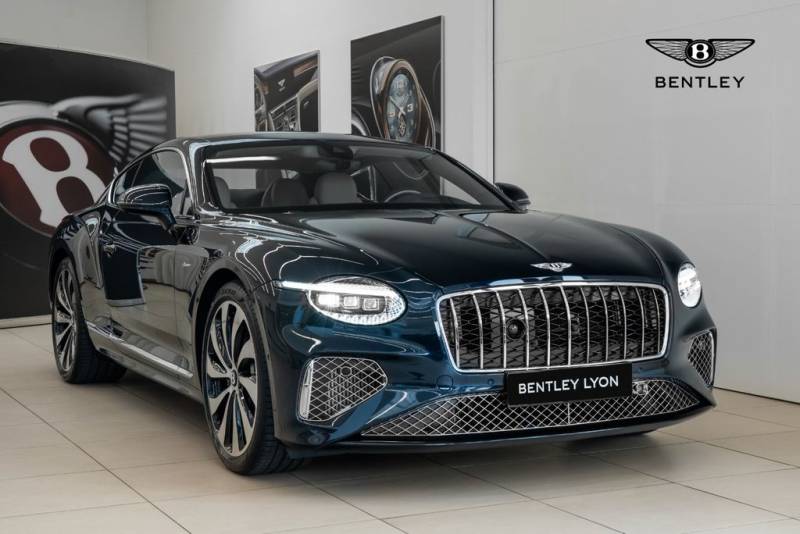 Bentley Continental GT Azure PHEV 680