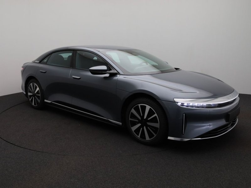 Lucid Air Pure AWD