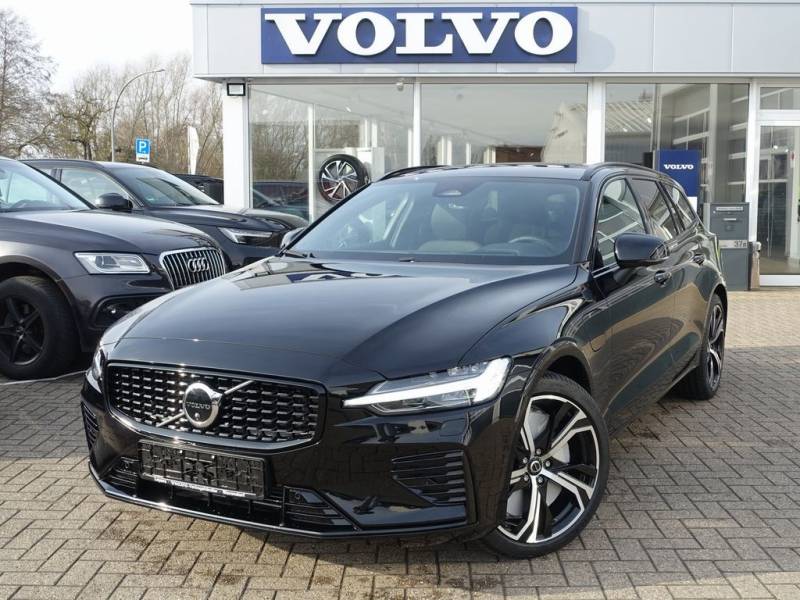 Volvo V60 T6 AWD Plus Dark HUD/PANO Leasing ab €549,-
