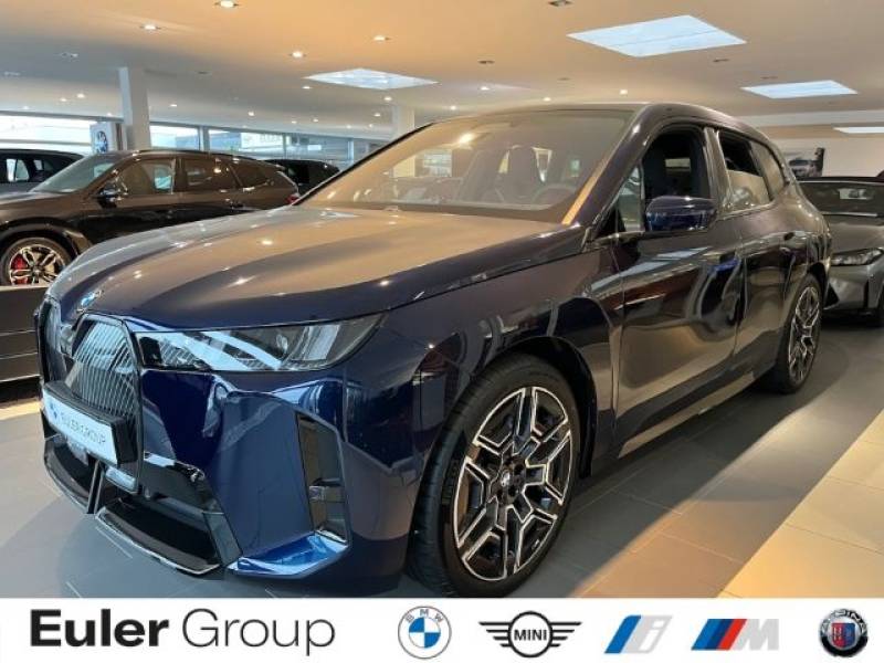 BMW iX xDrive 45 Sportpaket AHK-klappbar AHK Panoram