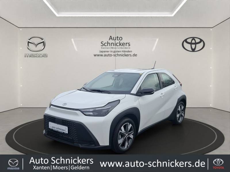 Toyota Aygo X ACTIVE+HYBRID+KAMERA+CARPLAY+SHZ-P+AKTION