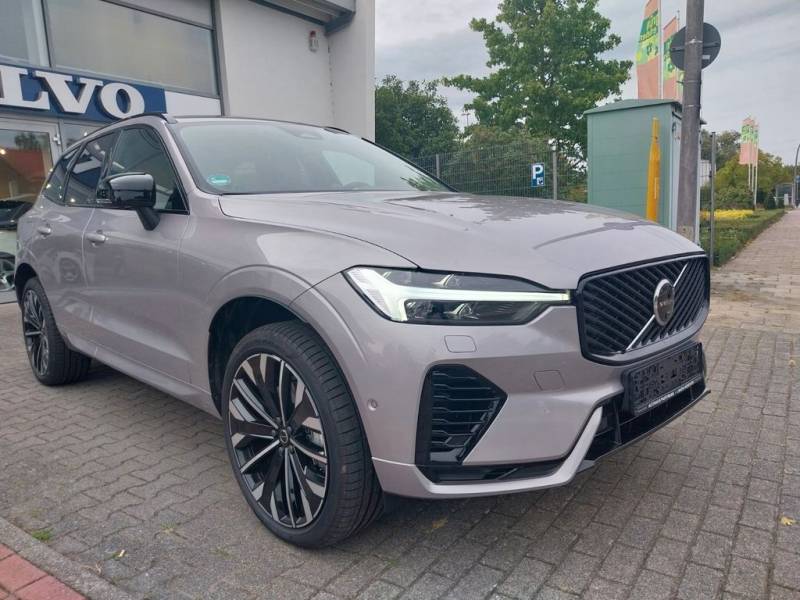 Volvo XC60 Ultra Dark Recharge Plug-In Hybrid AWD