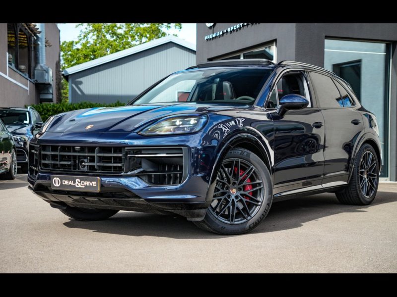 Porsche Cayenne GTS MY25°CARBON°AHK°PANO°INNODRIVE°PDCC