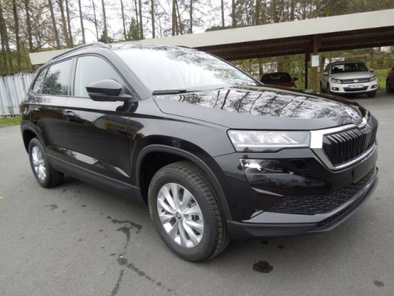 Skoda Karoq 1.5TSI DSG Selection/AHK/LED/Sitzheizung/K