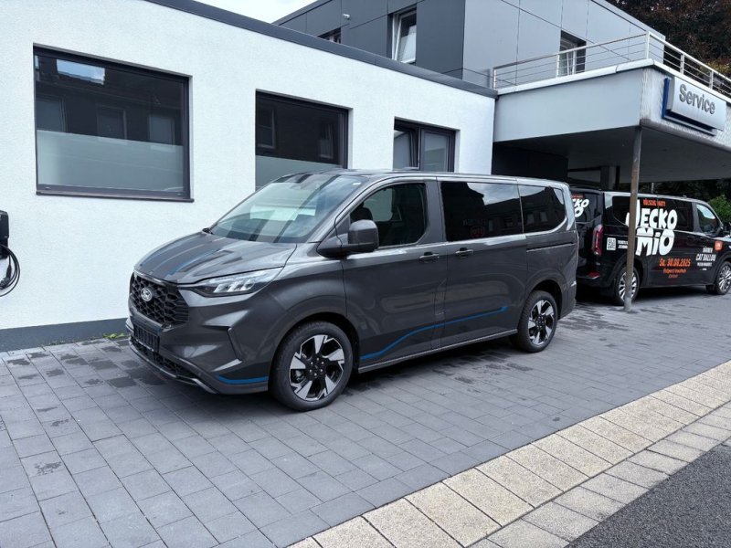 Ford Tourneo CustomL1 Titanium FWD/Automatik