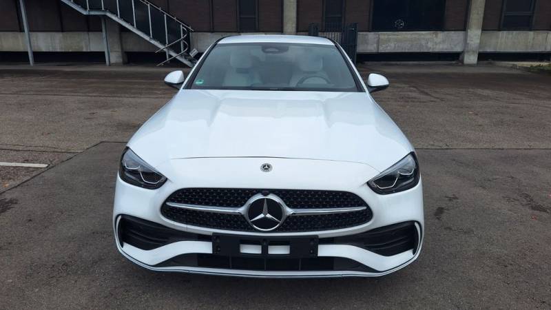 Mercedes-Benz C 200 d 9G-TRONIC AMG Line 360G Kamera Led. Navi