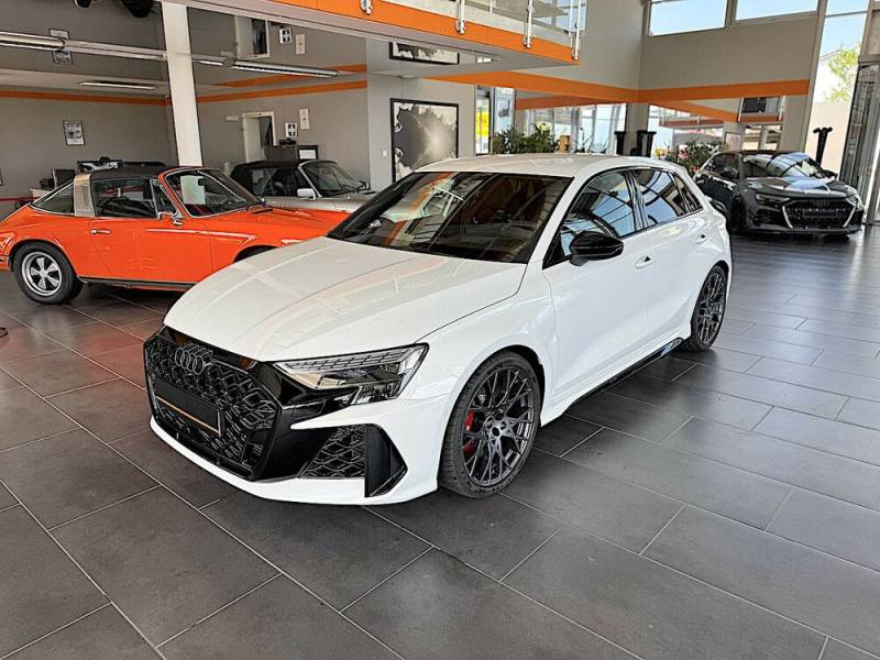 Audi RS3 Sportback S tronic 5 Jahre Garantie