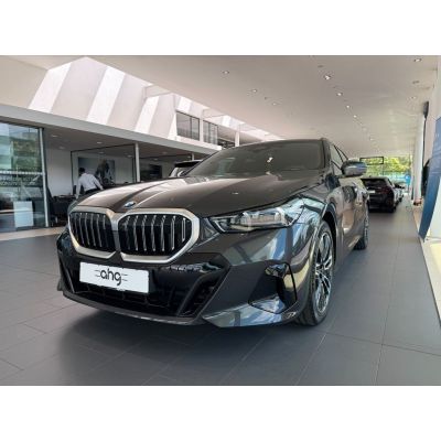 BMW 540d xDrive Touring G61 M-Sport  19" AHK Navi