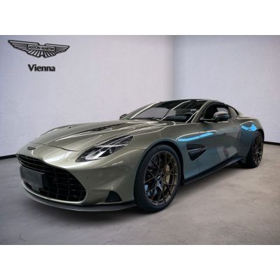 Aston Martin Vanquish / Carbon Fibre Ext. and Interior / BandW