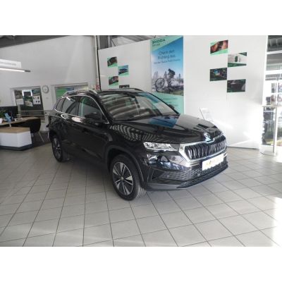 Skoda Karoq SELECTION 1.5TSI 110kW 150PS AHK KESSY LED